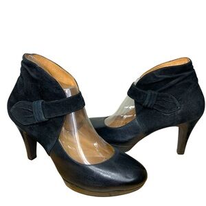 Indigo Clarks Black Leather Heeled Comfort Shoes Sz 8 Ankle Strap Feminine